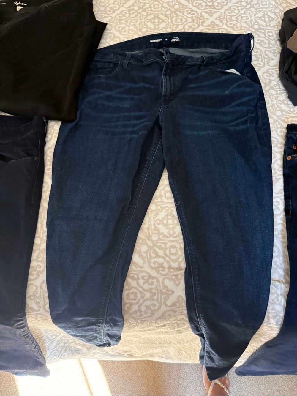 Old Navy Men's Dark Indigo Relaxed Jeans